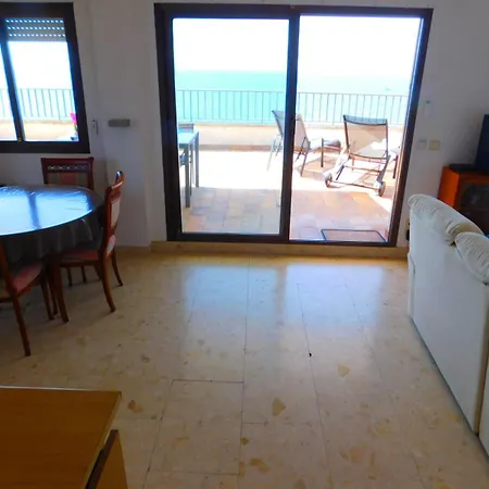 Apartment Gmid Immo Castell Joncar 3 Roses